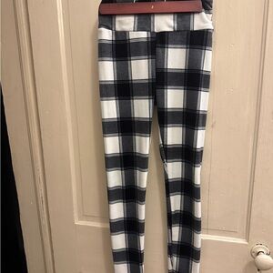 Plaid Bottoms in Black and White